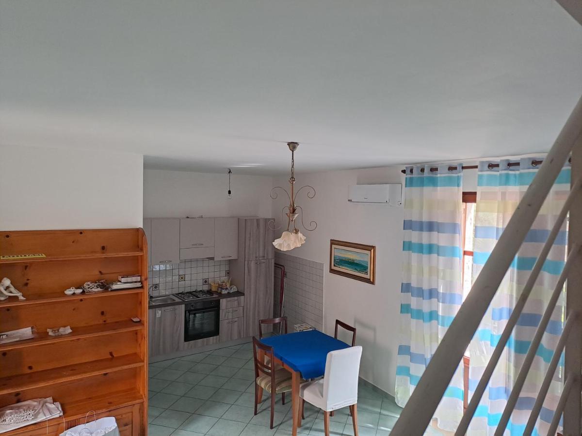 Апартаменты La Casa Di Checco Санта-Мария-ди-Кастеллабате Экстерьер фото